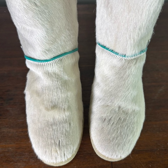 Dival Italy Size US 8 Vintage Goat Fur Wool Winter Boots Ivory Tribal Snow - Picture 3 of 9